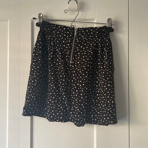✨ANY 2 FOR 15 ANY 3 FOR 20✨- Heart Print H&M A-Line Mini Skirt